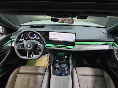 BMW 5 SERIES - 4