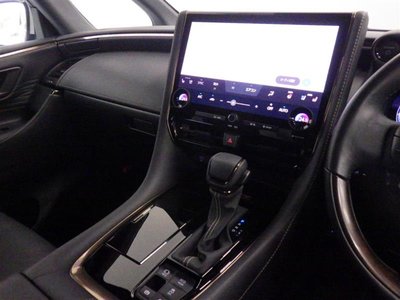 2023 Toyota ALPHARD — фото 3