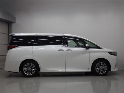 2023 Toyota ALPHARD — фото 5