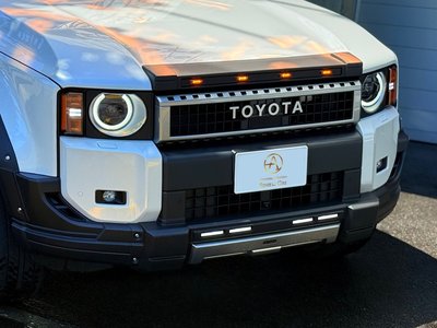 TOYOTA LAND CRUISER - 7