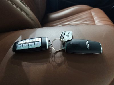 2021 Genesis GV70 — миниатюра 21