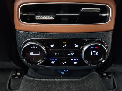 2021 Genesis GV70 — миниатюра 34