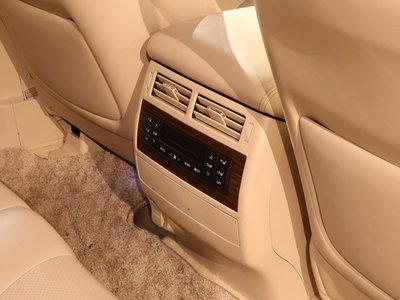 2015 Toyota LAND CRUISER 200 照片 10