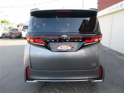 2026 Toyota VELLFIRE photo 5