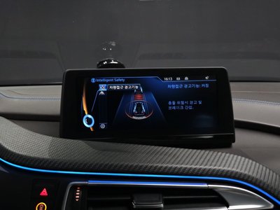 2016 BMW I8 — миниатюра 16