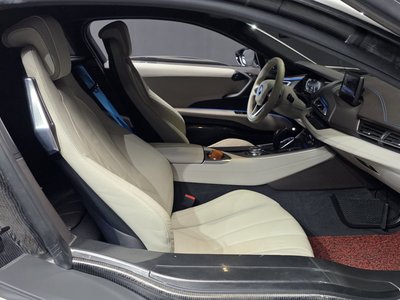 2016 BMW I8 — миниатюра 12
