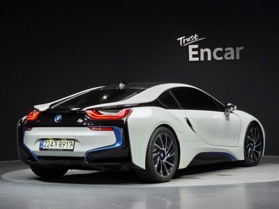صورة 3 لـ 2016 BMW I8