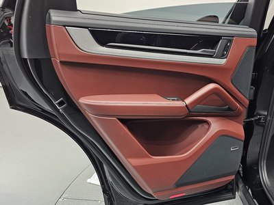 2024 Porsche CAYENNE 缩略图 15
