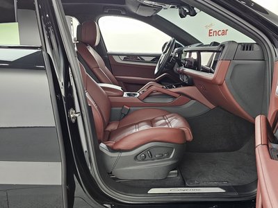 2024 Porsche CAYENNE 缩略图 16