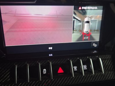 LAMBORGHINI URUS - 10