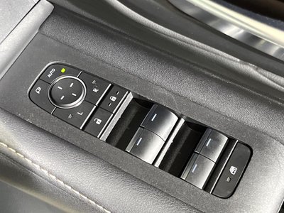 2024 Toyota ALPHARD thumbnail 39