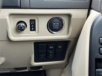 TOYOTA LAND CRUISER - 4