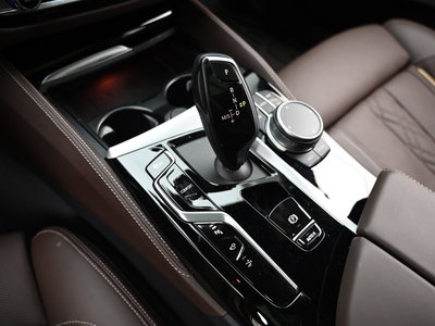 صورة 9 لـ 2024 BMW 6 SERIES GT