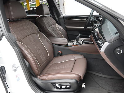 صورة 10 لـ 2024 BMW 6 SERIES GT
