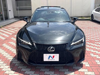 2021 Lexus IS — миниатюра 14