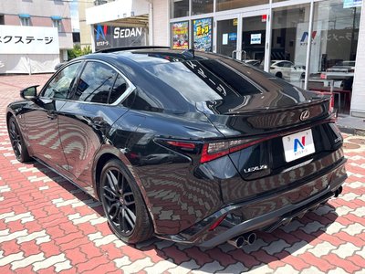2021 Lexus IS — миниатюра 22