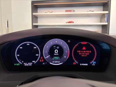 PORSCHE PANAMERA - 8