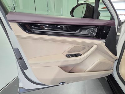 PORSCHE PANAMERA - 10