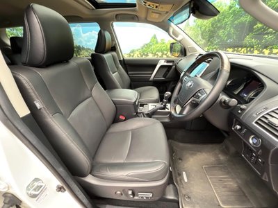 TOYOTA LAND CRUISER PRADO - 7