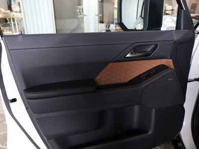 2026 Lexus GX — миниатюра 20