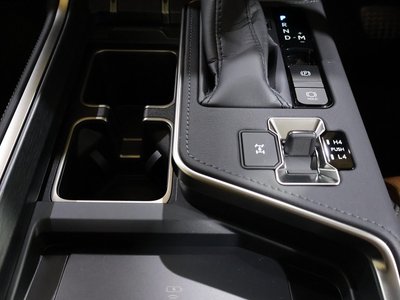 2026 Lexus GX — миниатюра 44