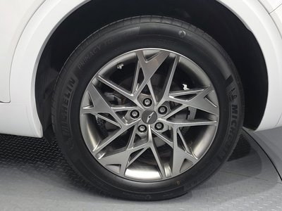 صورة 6 لـ 2022 Genesis GV70