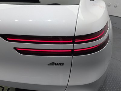صورة 10 لـ 2022 Genesis GV70