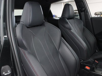 2025 Lexus LBX — миниатюра 43