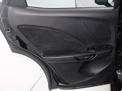 2025 Lexus LBX — миниатюра 67
