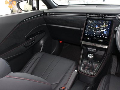 2025 Lexus LBX — миниатюра 41