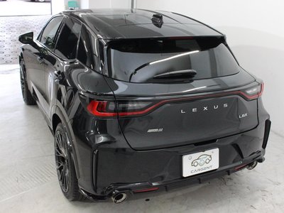 2025 Lexus LBX — миниатюра 32