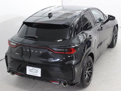 2025 Lexus LBX — миниатюра 13