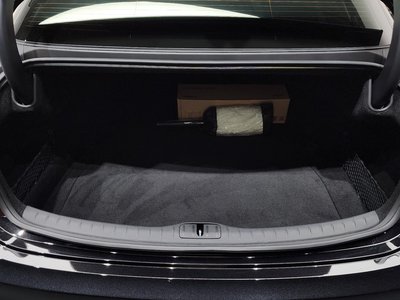 2024 Genesis G80 (RG3) thumbnail 24