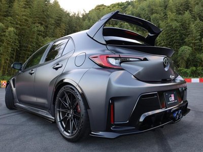 2023 Toyota GR COROLLA photo 6