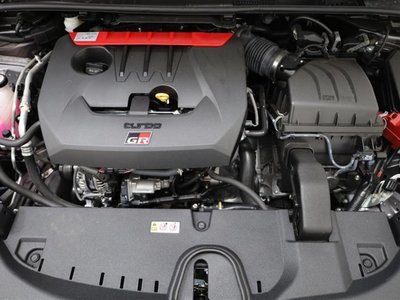 2023 Toyota GR COROLLA photo 9