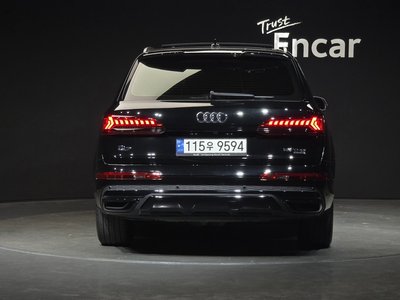 AUDI Q7 - 4