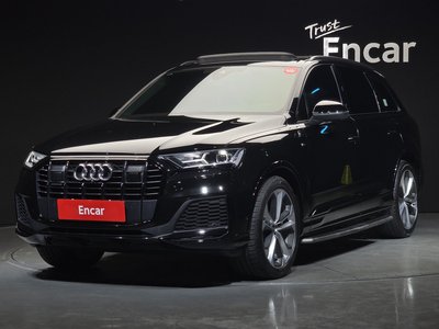 AUDI Q7 - 1