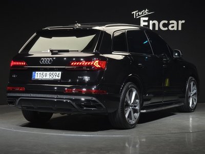 AUDI Q7 - 3