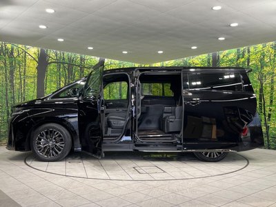 صورة 30 لـ 2024 Toyota VELLFIRE