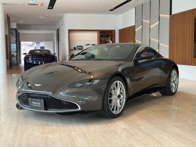 ASTON MARTIN VANTAGE