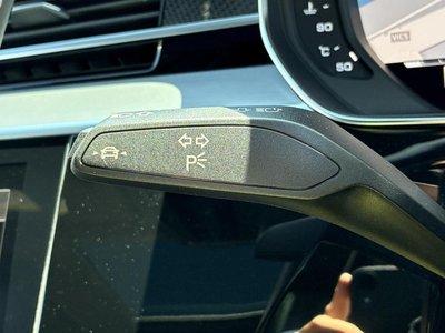 AUDI S8 - 10