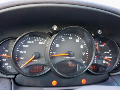 PORSCHE 911 - 6