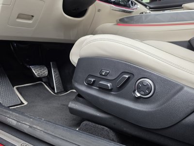 2023 Genesis GV70 — миниатюра 30