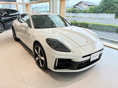 PORSCHE PANAMERA - 1