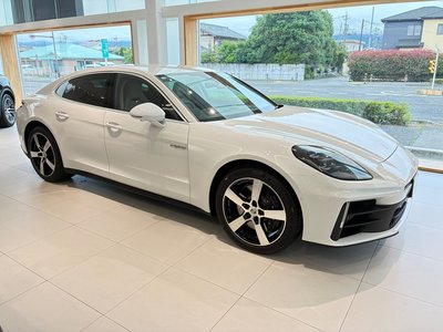 PORSCHE PANAMERA - 2