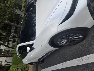 TOYOTA CROWN CROSSOVER - 1