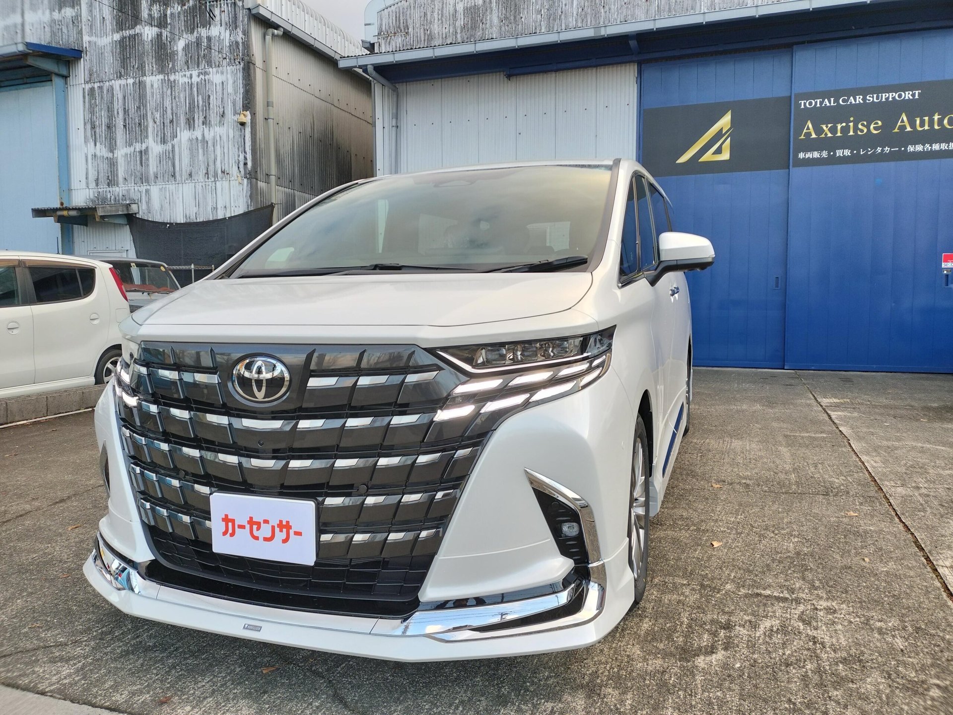 TOYOTA ALPHARD - View 1