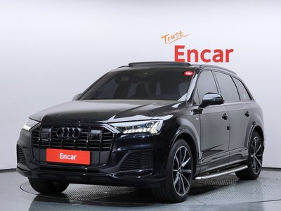 AUDI Q7 - 1
