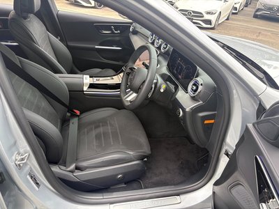 2025 Mercedes-BENZ C-CLASS 缩略图 18