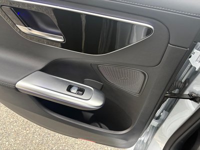 2025 Mercedes-BENZ C-CLASS 缩略图 28